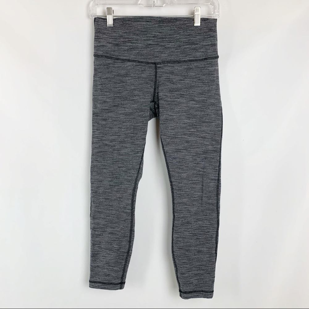 LULULEMON High Rise Grey Black leggings SZ 6